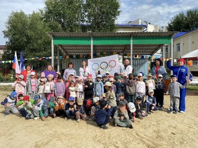 Открытие спортивного праздника «Олимпийская деревня».